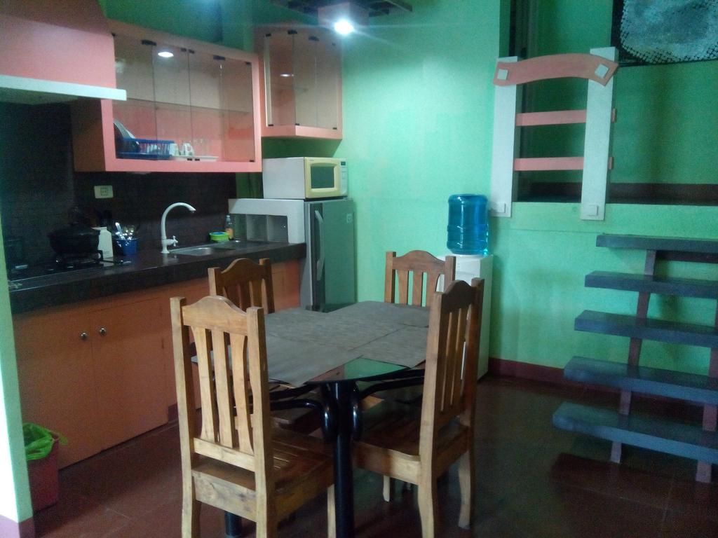 Gomez Guest House Tagbilaran City Szoba fotó